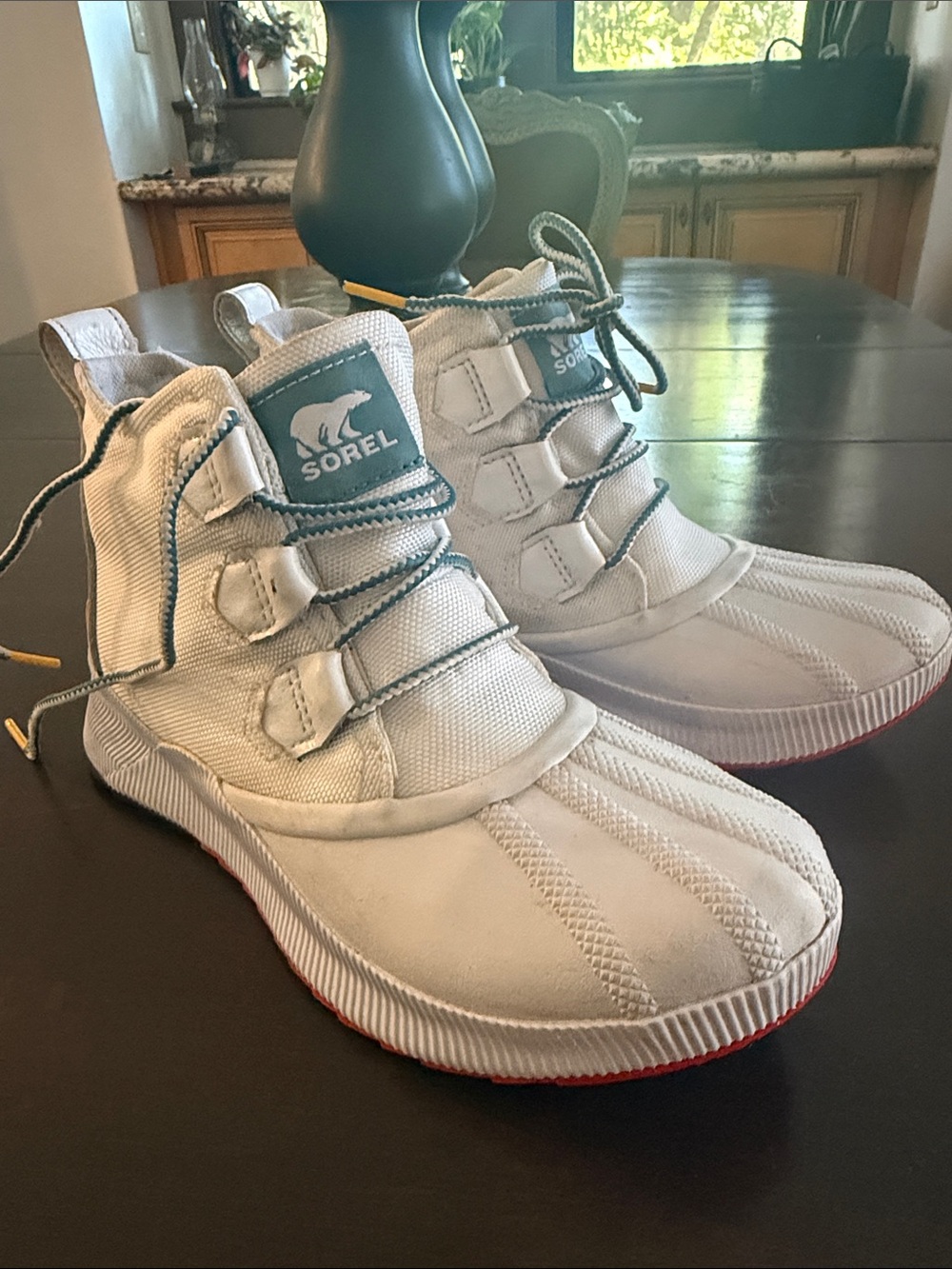 Sorel White and Teal Women's Duck Boot Sneakers
